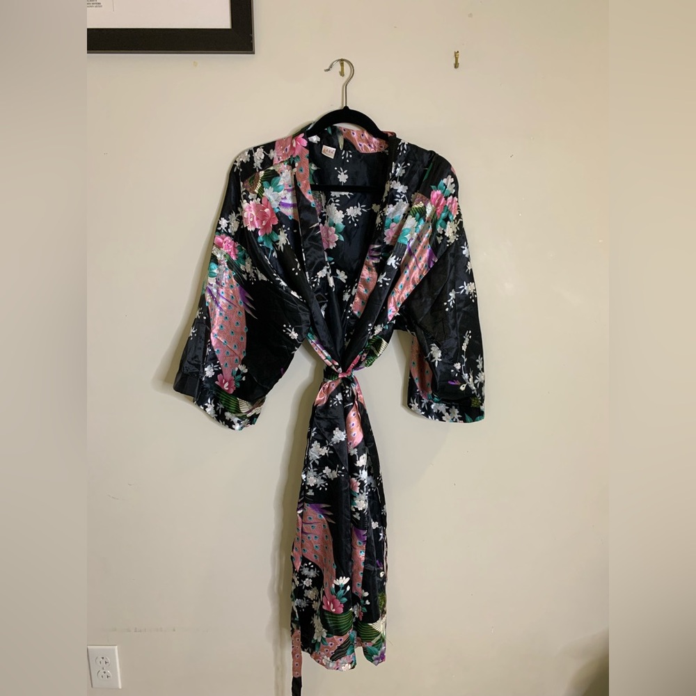 Comfy satin robe